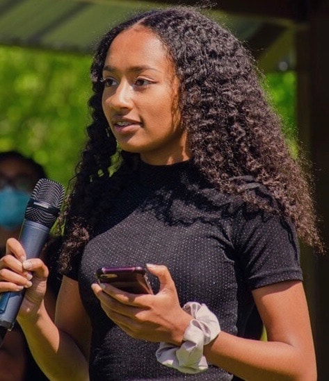 Sydney Baxter speaking at the rally